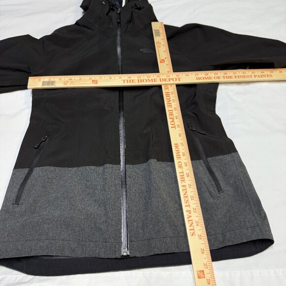 The North Face HyVent 2.5L Women’s Medium Black/Gray Hooded EUC - Picture 10 of 12